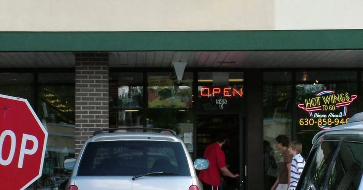 Gamestop store front